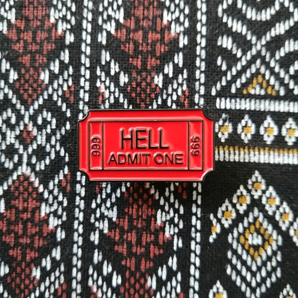 📍2/20$ Hell Admit One 666 Enamel Pin NWOT - Picture 1 of 6